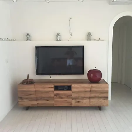 Vista Mare Infinity Pool